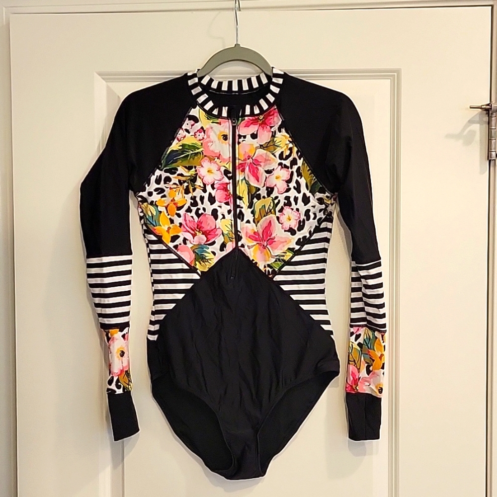 Floral Long Sleeve One Piece Swimsuit - Black and Multicolor